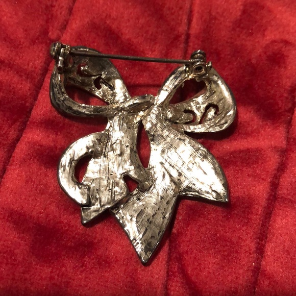 Vintage bow pin - Picture 2 of 6